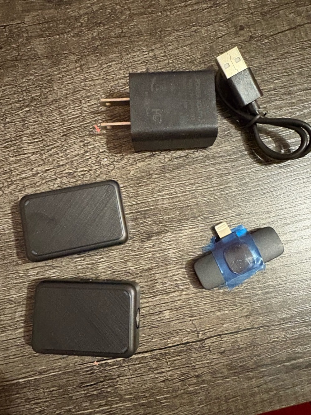 Microphones for any iPhone that doesn’t require a USB C PORT never used